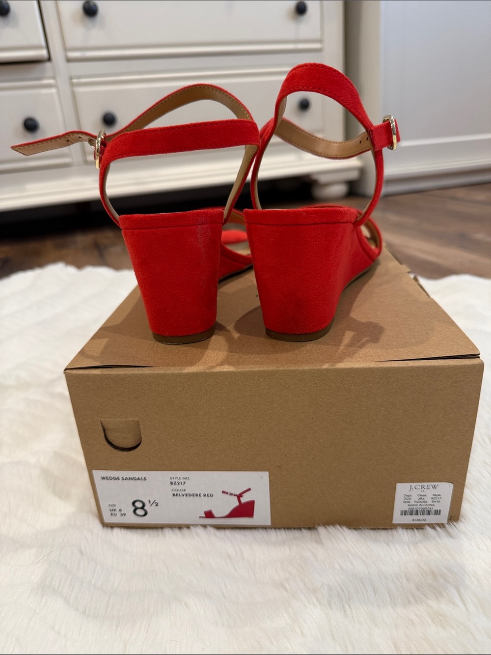 Like New J.Crew Size 8.5 Wedge Sandals in Belvedere Red
$138 BZ217 - Picture 4 of 6